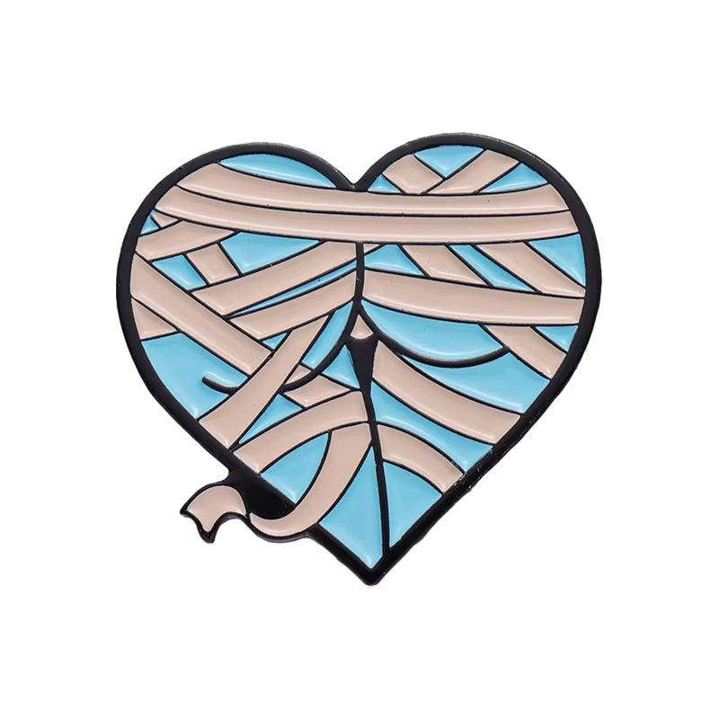 Halloween Sexy Butts Enamel Pins Heart Shaped Cosplay Brooches Lapel Badges Punk Gothic Jewelry Gift for Friends Wholesale